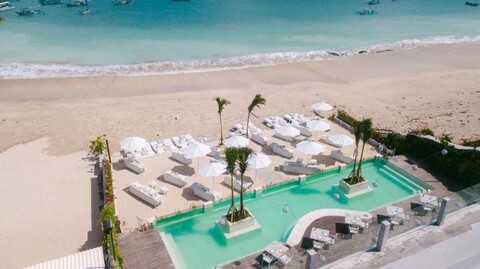 프로노이아 비치 리조트