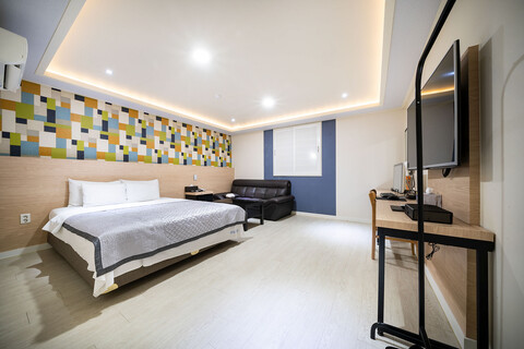 수원(영화동) 화이트