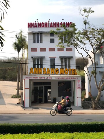 NHÀ NGHỈ ANH SANG