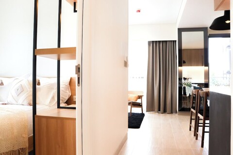 NLA의 레이크사이드 레지던스