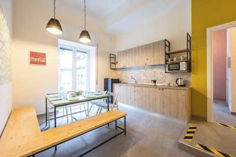 비아 피렌체 센트럴 스테이션 하우징