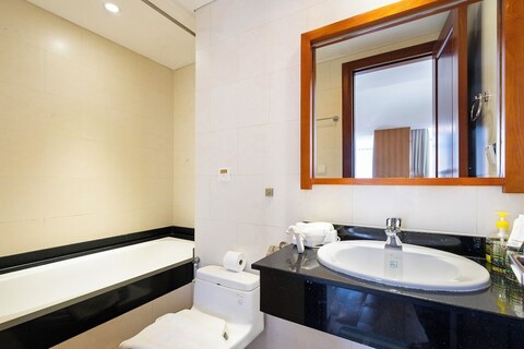 나이트 라이프 랭커스터 1베드룸 짐바잠타운