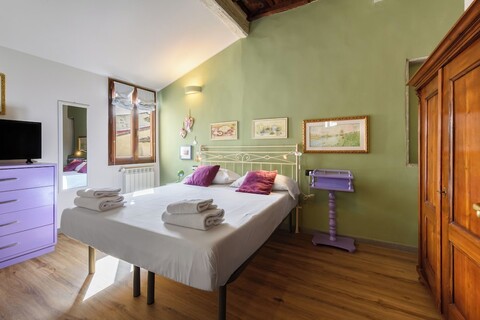 우나 피네스트라 술레 카펠레 메디체 바이 메가