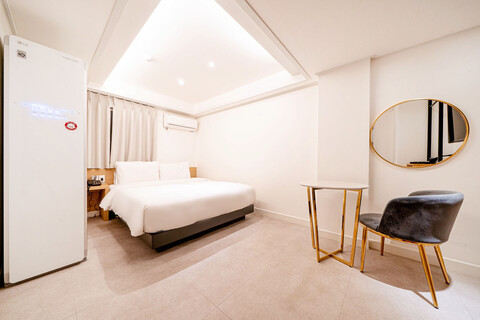 부산 서면 비지니스 호텔 J7