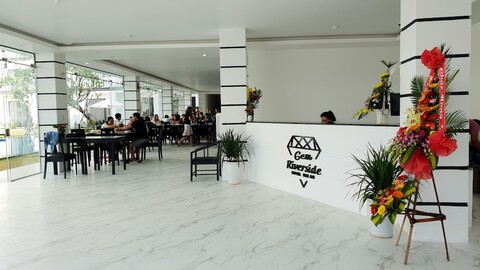 젬 리버사이드 호텔 호이안