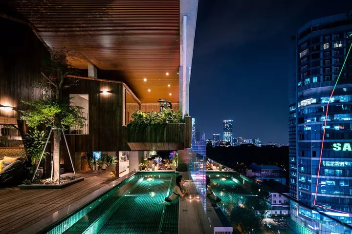 Au Lac Legend Hotel