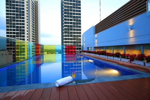 오로라 웨스턴 빌리지