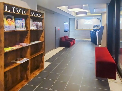 호텔 리브맥스 신 요코하마