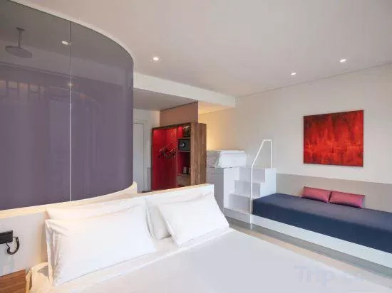 room detail thumbnail 0