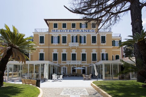 메디테라니오 이모셔널 호텔 & 스파