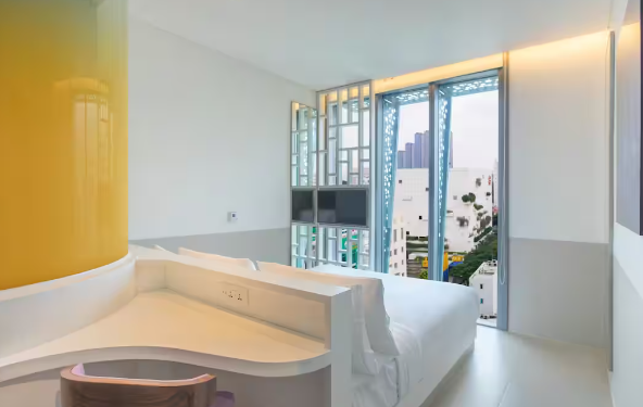 room detail thumbnail 2