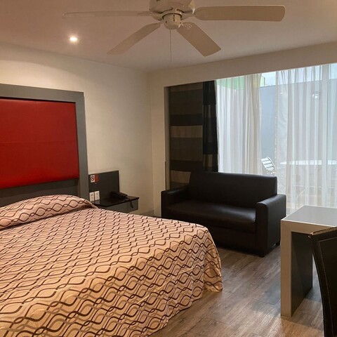 호텔 아테나스 플라자