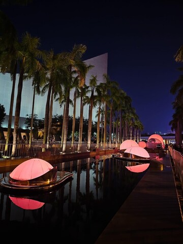 뉴 코스모스 게스트 하우스