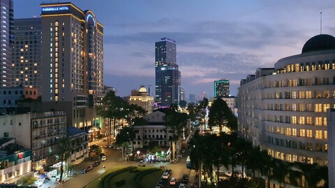 딘 오페라 호텔