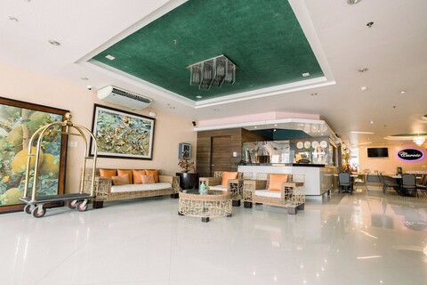 얼루어 호텔 앤 스위트