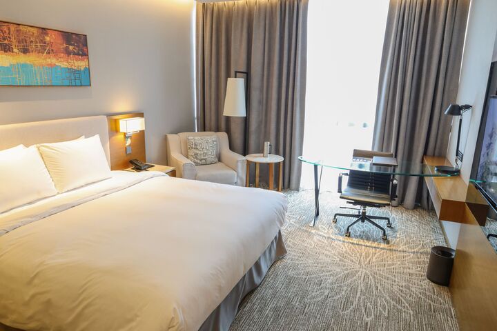 room detail thumbnail 1