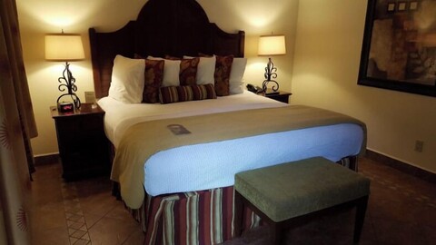 로스 아르볼레스 호텔