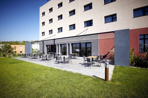 홀리데이 인 익스프레스 마르세유 공항, IHG