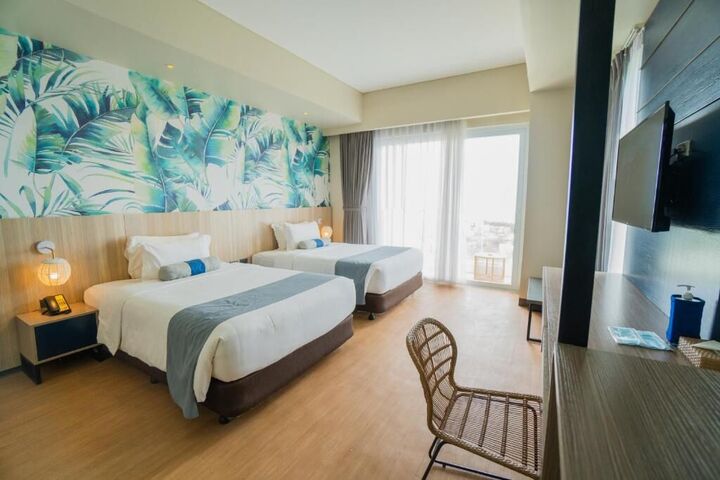 room detail thumbnail 1