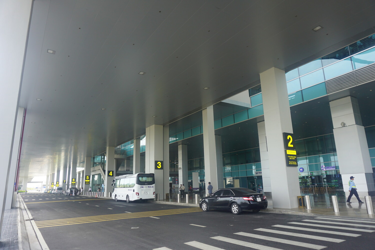 나트랑 깜란 공항 픽업 차량