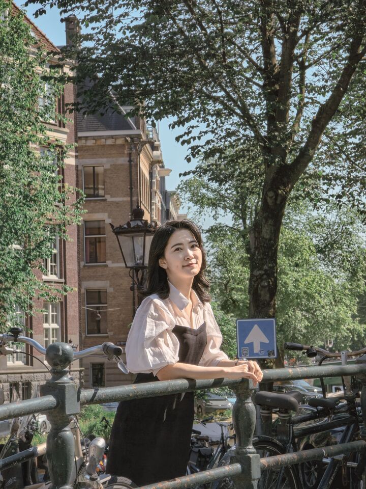 일상 같은 자연스러움을 담은 암스테르담 스냅-i