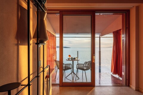 라쿠아 바이 더 시