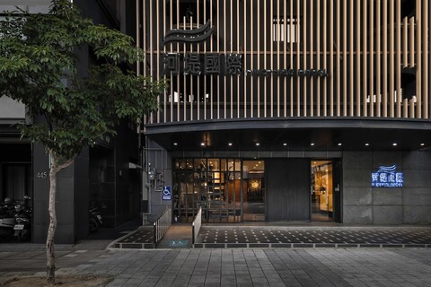 리버사이드 호텔 인터네셔널