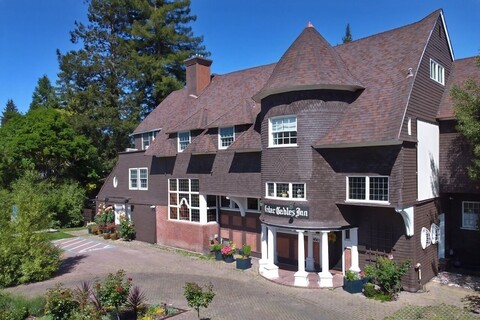 시더 게이블스 인