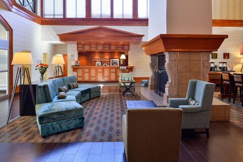 햄프턴 인 스위트 바이 힐튼 캘거리-유니버시티 노스웨스트