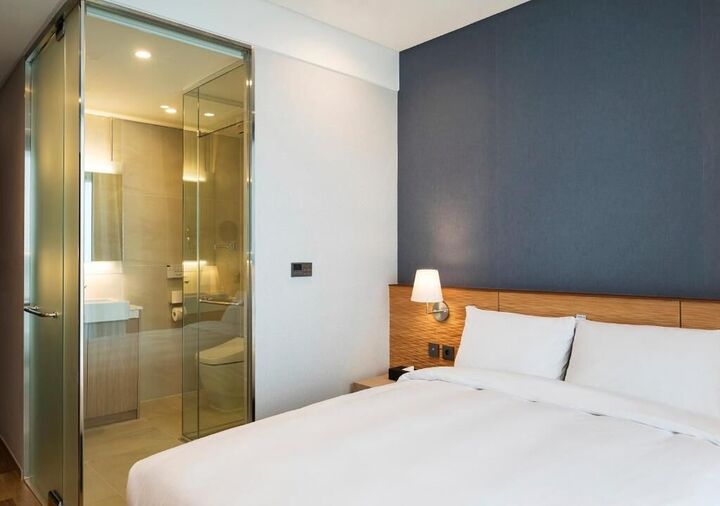 room detail thumbnail 0