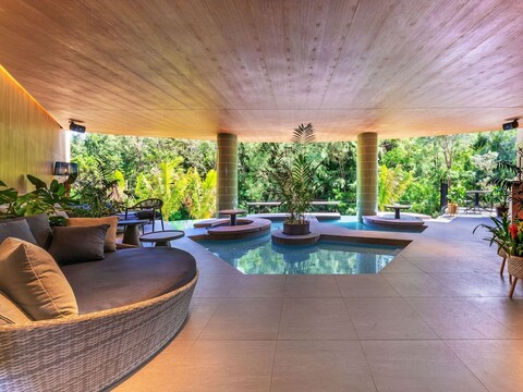 트윈-라인 호텔 옌바루 오키나와 일본