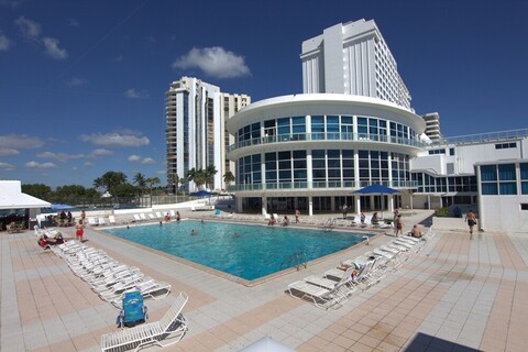 캐슬 비치 스위트 바이 미아렌탈