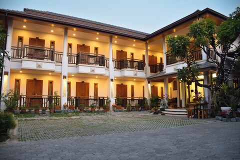 고르드 느아 부티크 하우스