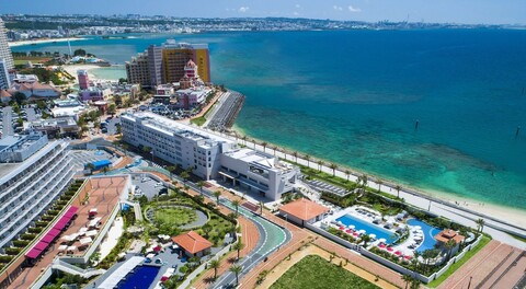 더블트리 바이 힐튼 오키나와 자탄 리조트