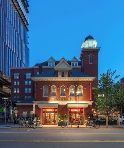 엔진 7 소방서의 켄달 호텔