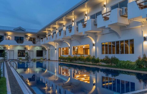 아델라 리조트 팡라오