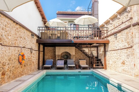 아텔리아 아트 호텔