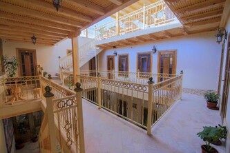 Xadijam Hotel