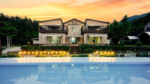 속초 화이트하우스 수영장펜션 