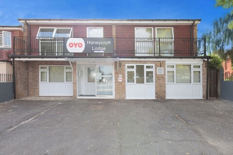 OYO 허니크로프트 로지, 옥스브리지