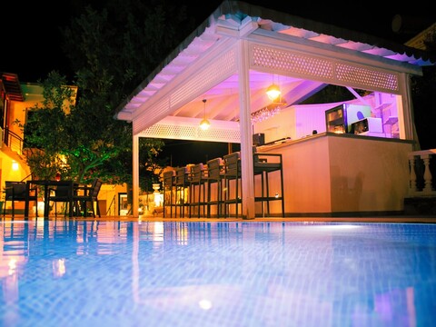 데린 스위트 호텔