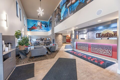 힌턴의 더 카나타 바이 BCMinns