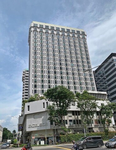 페닌슐라 엑셀시어 호텔