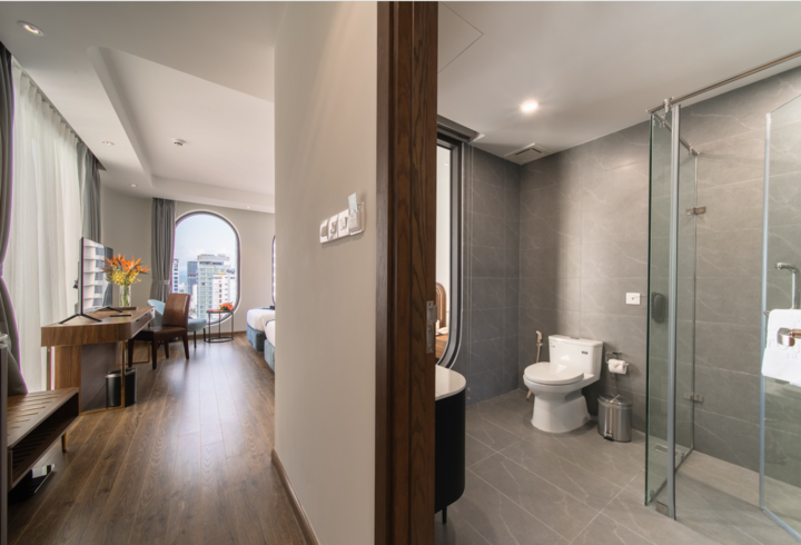 room detail thumbnail 1