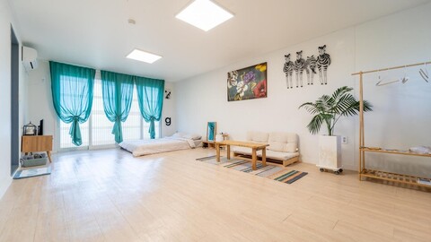 제주 달밤 펜션