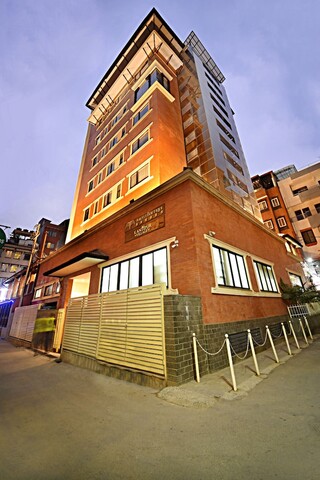 칸티푸르 빌리지