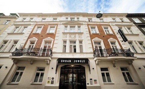 어반 정글 아파트먼츠