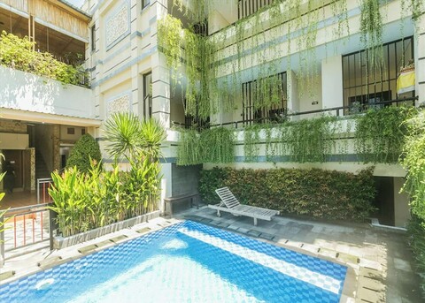 란툰스 플레이스 누사 두아