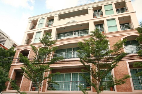 미스 사톤 호텔