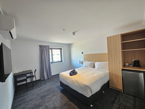 이코노  로지  리버베일